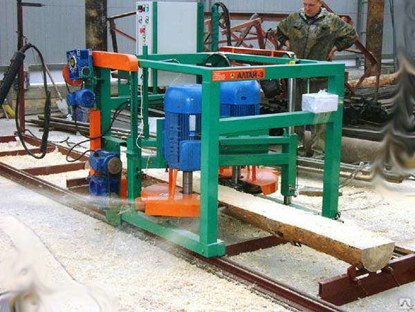 Загальний вигляд  круглопильного універсального верстата ДПА-600